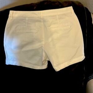 White shirt like new